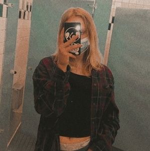 Meet your Posher, Kayla